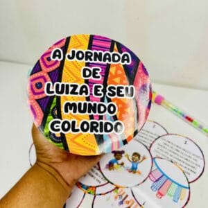 A Jornada de Luiza e seu Mundo Colorido
