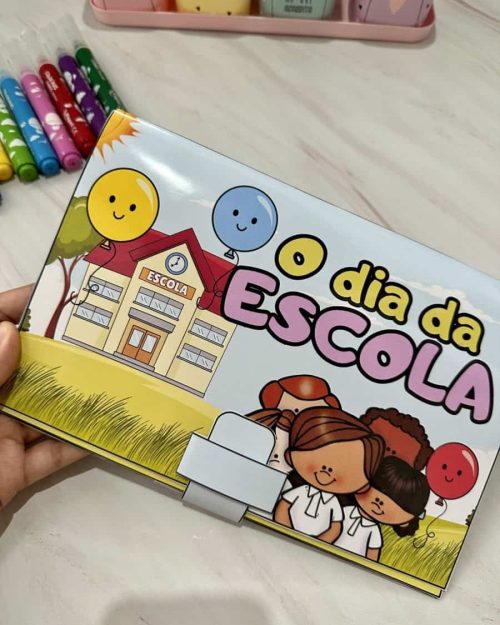 Livro 3D - O Dia da Escola - Dia da Escola